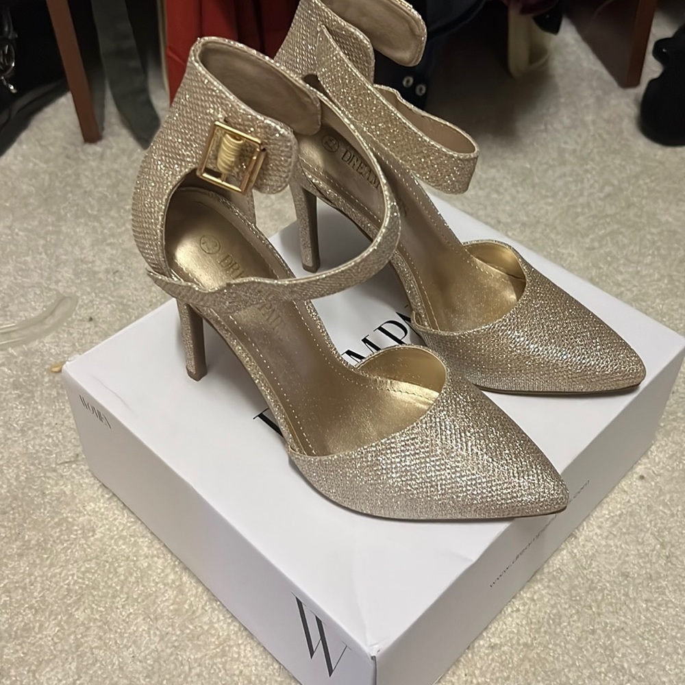 Dream Paris never worn only tried on gold heels with ankle strap